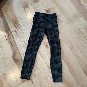 Yogalicious camouflage leggings